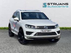 VOLKSWAGEN TOUAREG 2017 (67) at Struans Dundee