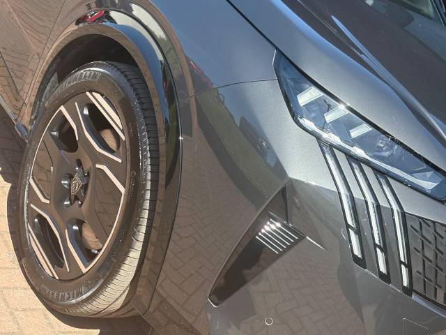 2025 Peugeot E-3008 GT 157kW 73kWh Auto 5dr