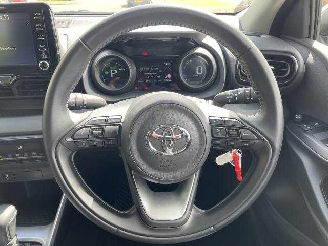 2022 Toyota Yaris Design 1.5 Hybrid CVT Auto 5dr