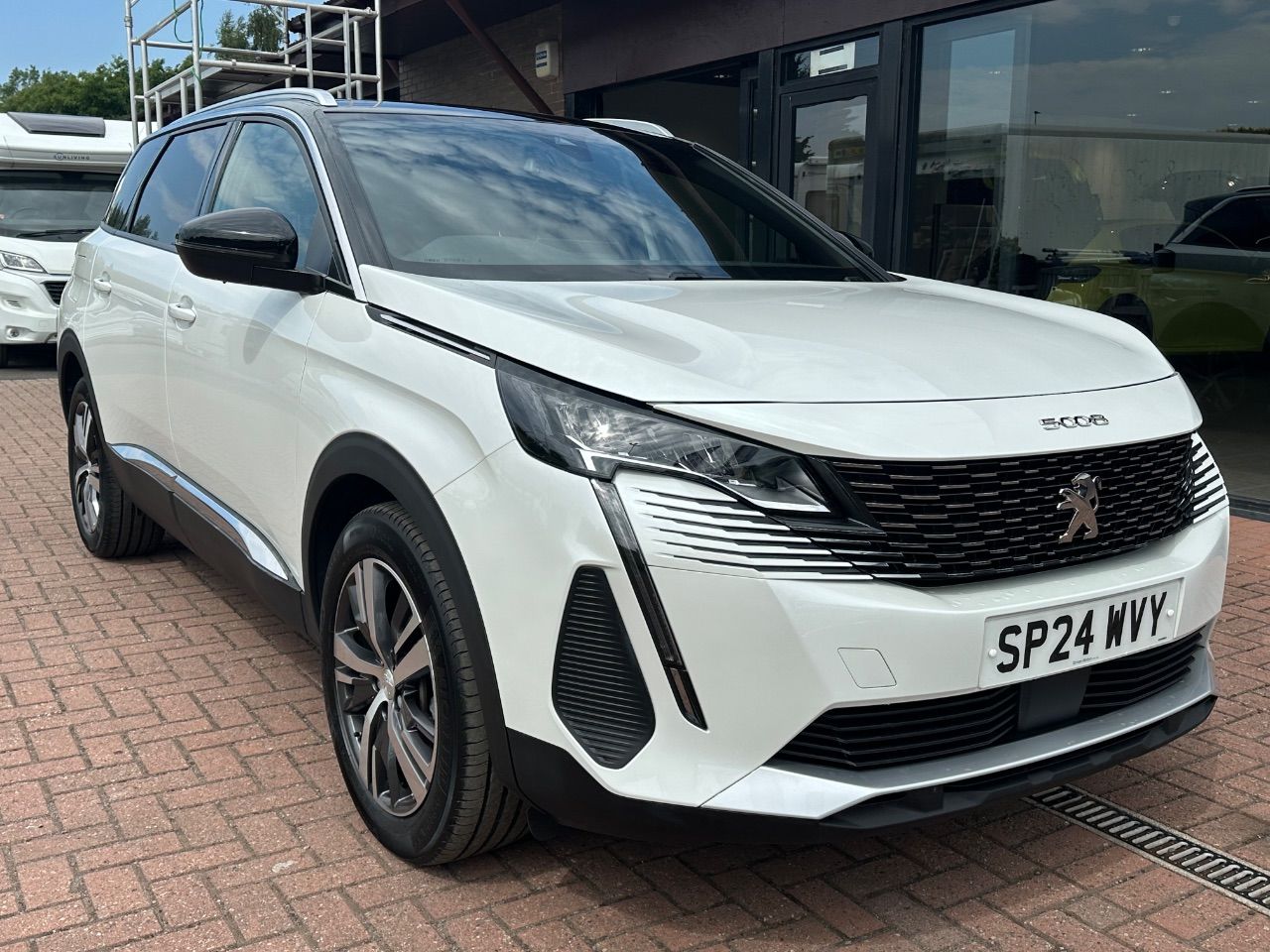 2024 Peugeot 5008