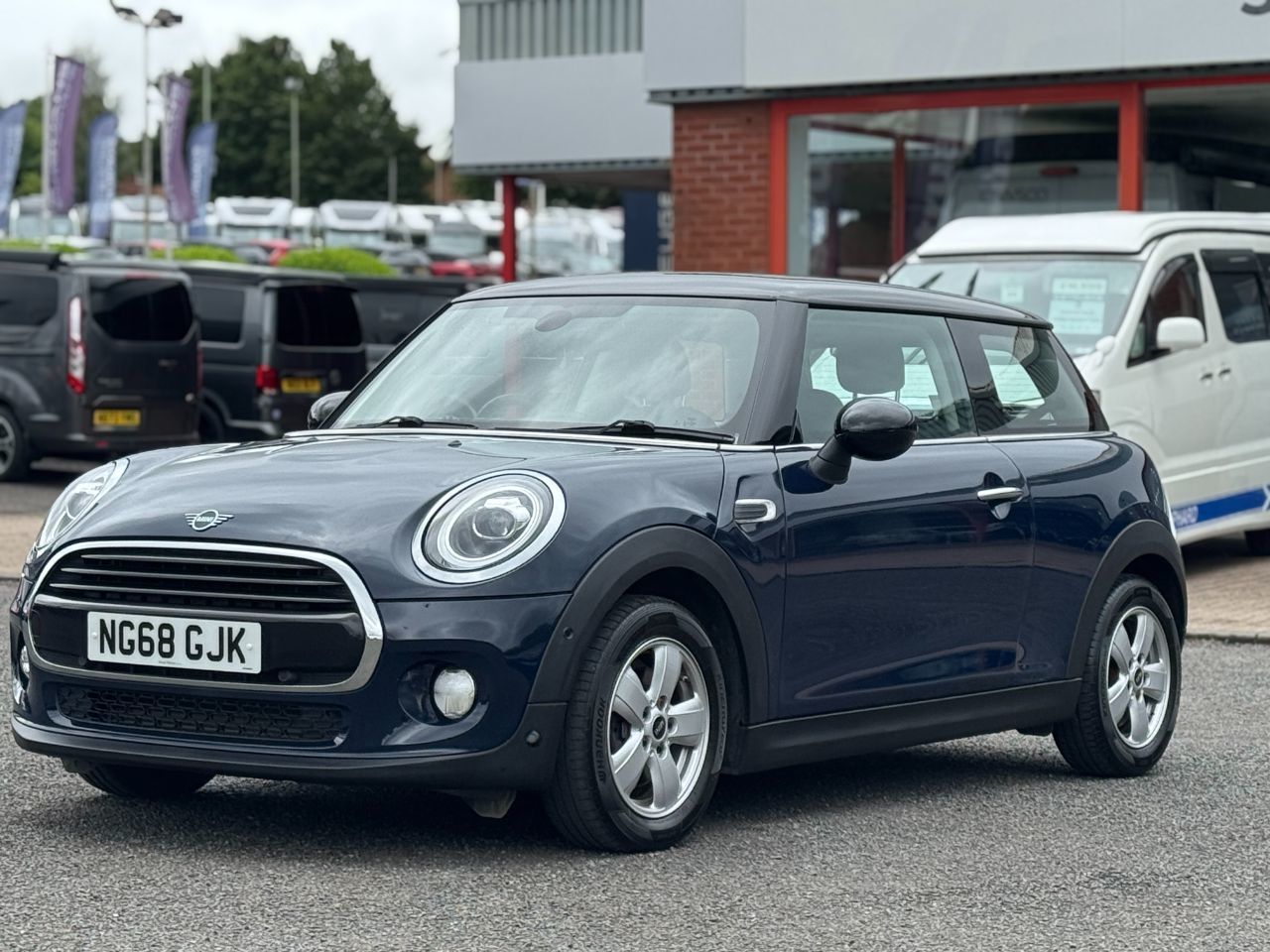 2018 Mini Hatch