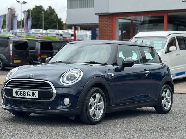 Mini Hatch Cooper Classic II 1.5 3dr Hatchback Petrol Blue