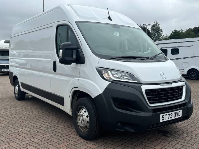 Peugeot Boxer 335 L3H2 Professional Premium+ 2.2 BlueHDi [140ps] Van Diesel White