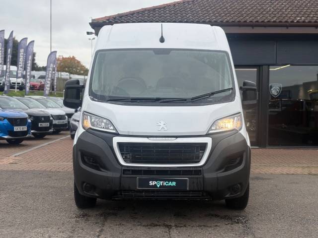 2023 Peugeot Boxer 335 L3H2 Professional Premium+ 2.2 BlueHDi [140ps]