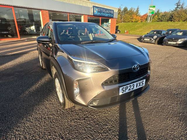 Toyota Yaris Cross Icon 1.5 Hybrid CVT Auto 5dr SUV Hybrid Grey