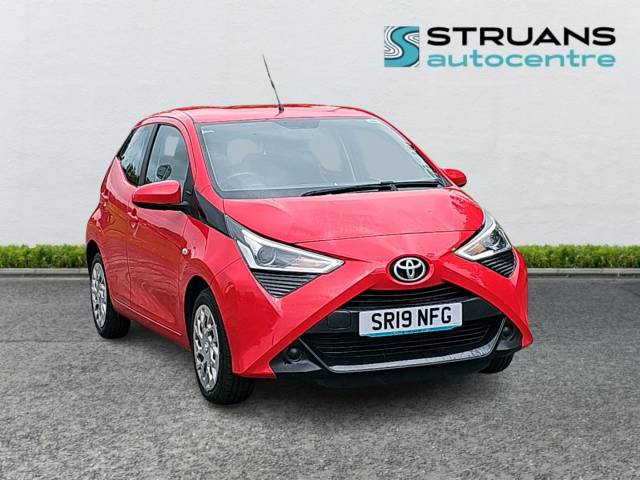 Toyota Aygo X-Play 1.0 VVT-i 5dr Hatchback Petrol Red Pop