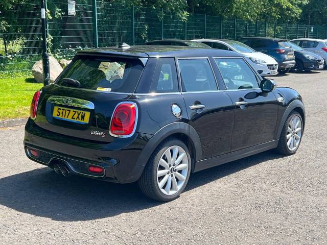 2017 Mini Hatchback Cooper S 2.0 5dr [Chili Pack]