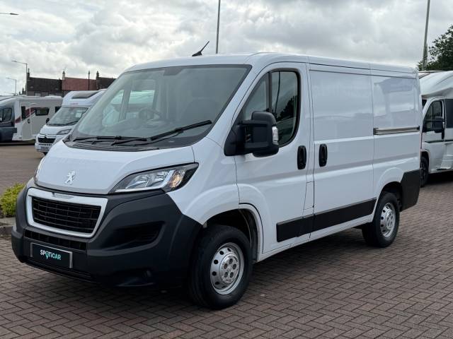 2023 Peugeot Boxer 2.2 333 L1H1 SWB Professional Premium+ BlueHDi [120]