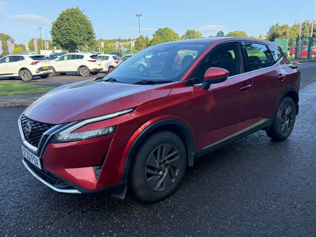 Nissan Qashqai Acenta Premium 1.3 DiG-T MHEV 5dr SUV Petrol Red