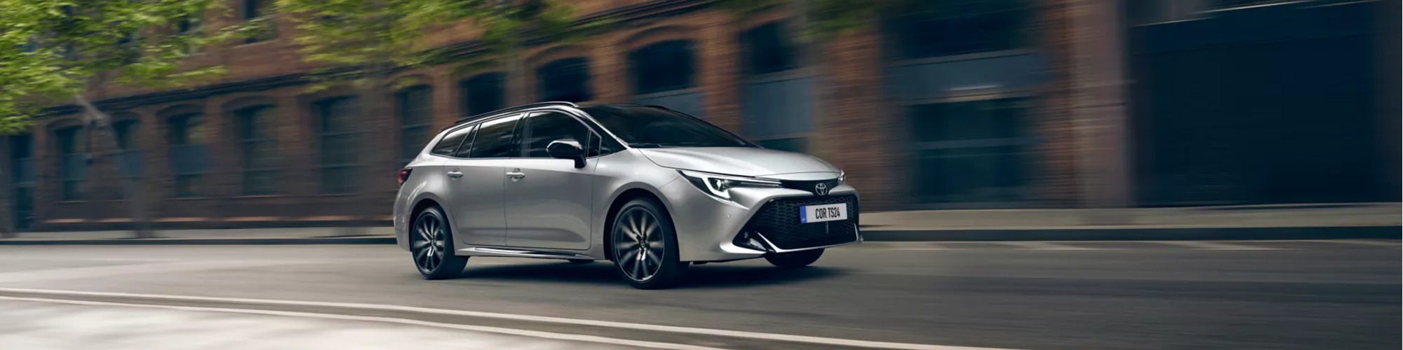 toyota all-new-corolla-touring-sports Banner