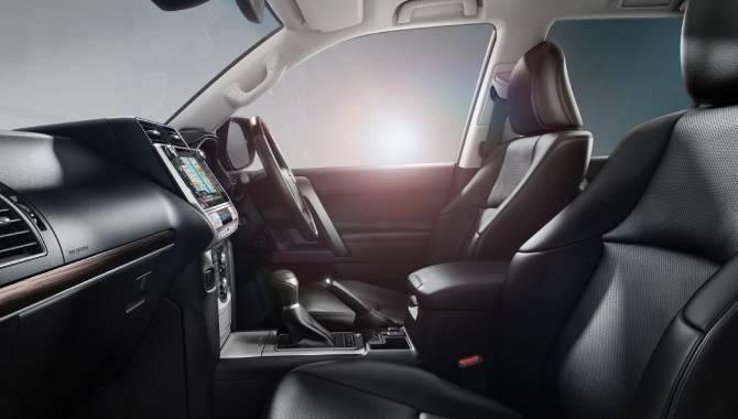 Toyota Land Cruiser - Interior